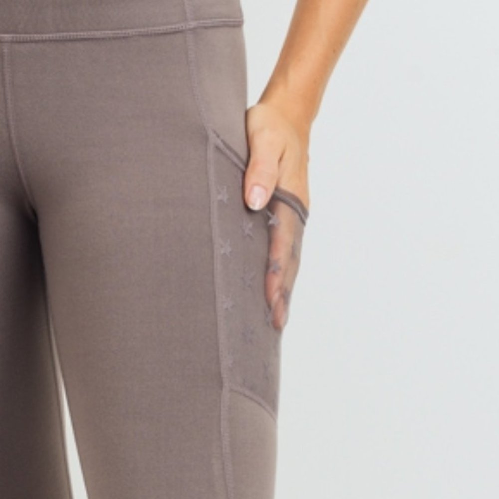 NWT! Mono B Leggings in Cosmic Taupe - Picture 4 of 8